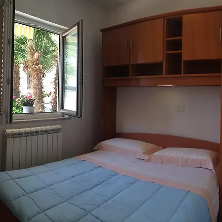 Lili Apartament Ankaran